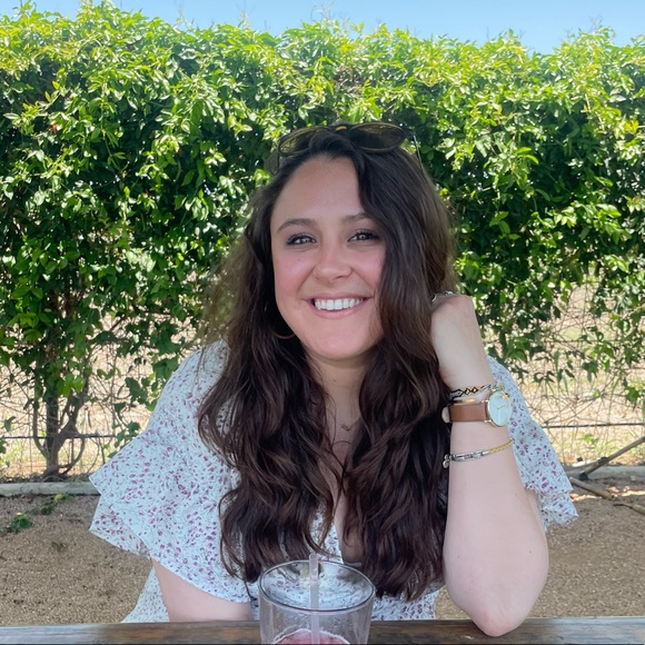 Meet your Posher, Brenda - Picture 3 of 3